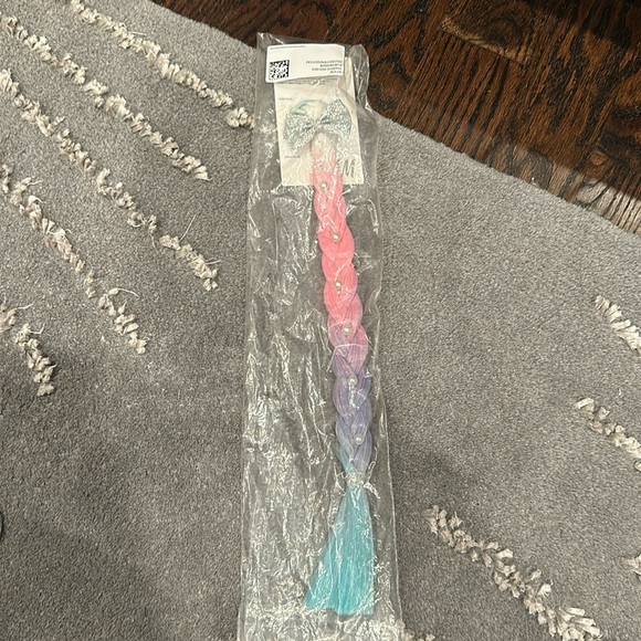 H&M GIRLS HAIR TIE BRAID ACCENT BOW W/ PEARL BEADS AND OMBRÉ PINK TO TEAL COLOR. - Picture 1 of 5